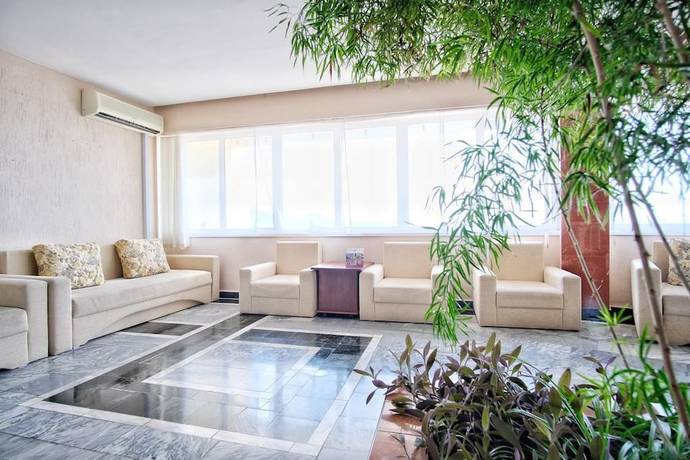 Imagen de los interiores del Hotel AZIMUT Prometey Nebug. Foto 20