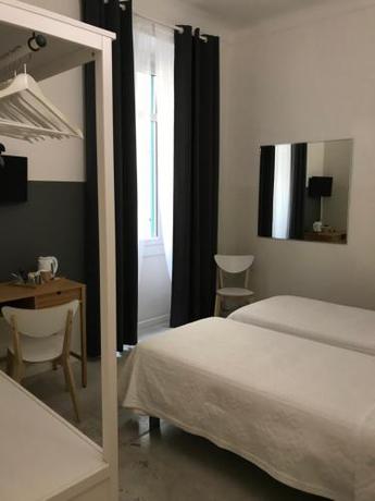 Imagen de la habitación del Hotel AZUR HOTEL. Foto 9