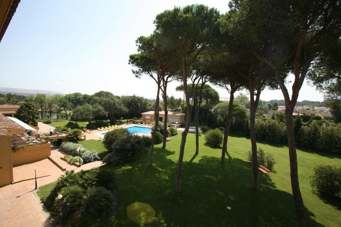 Imagen de los exteriores del Hotel AZZ Guadacorte Campo de Gibraltar. Foto 12