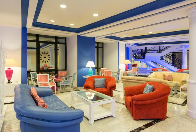 Imagen general del Hotel AZZ Merida Medea. Foto 6