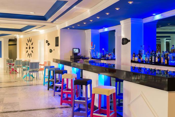 Imagen general del Hotel AZZ Merida Medea. Foto 9