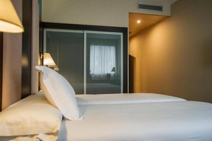 Imagen de la habitación del Hotel AZZ Pamplona Norte. Foto 13