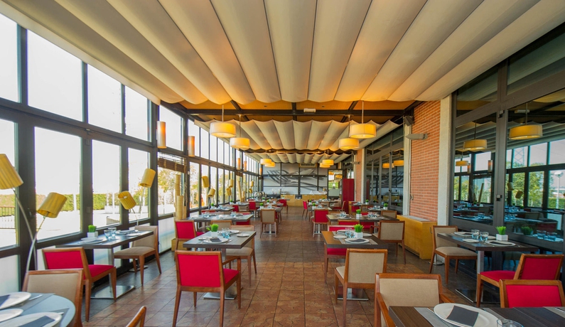 Imagen de los interiores del Hotel AZZ Salamanca Montalvo. Foto 16