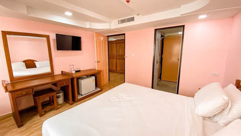 Imagen de la habitación del Hotel A.a. Pattaya Golden Beach. Foto 5