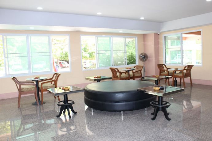 Imagen del bar/restaurante del Hotel A.a. Pattaya Golden Beach. Foto 4