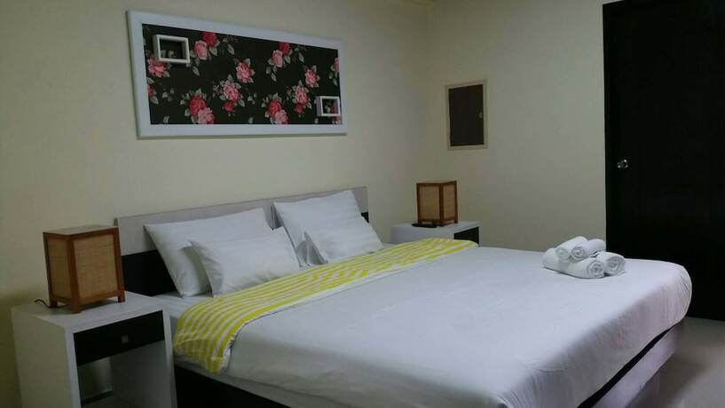 Imagen general del Hotel Aa Villa Garden Airport. Foto 11