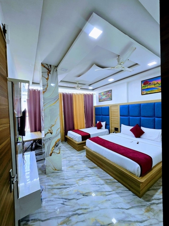Imagen de la habitación del Hotel Aaarav Grand - Mathura Vrindavan. Foto 6