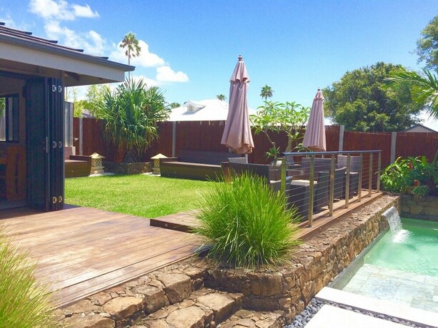 Imagen de la piscina del Hotel Aabi's At Byron. Foto 36