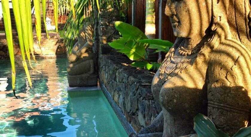 Imagen de la piscina del Hotel Aabi's At Byron. Foto 37