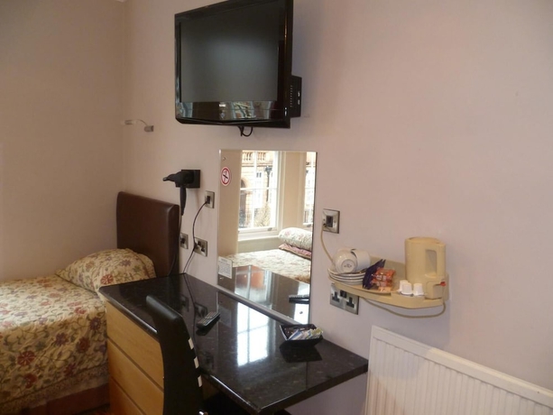 Imagen de la habitación del Hotel Aachen. Foto 11