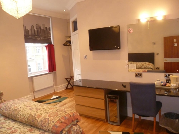 Imagen de la habitación del Hotel Aachen. Foto 12