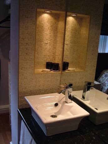 Imagen de la habitación del Hotel Aachen. Foto 15