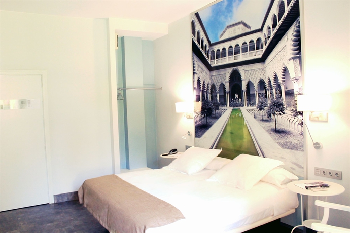 Imagen de la habitación del Hotel Aacr Monteolivos. Foto 7