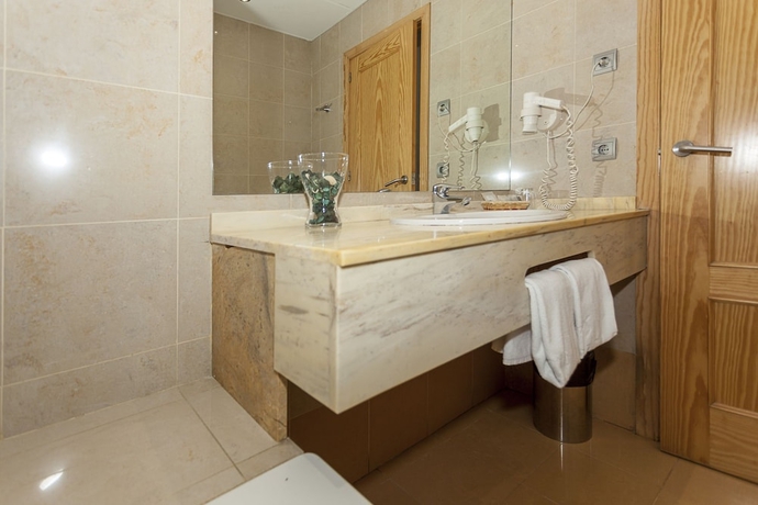 Imagen de la habitación del Hotel Aacr Museo. Foto 9