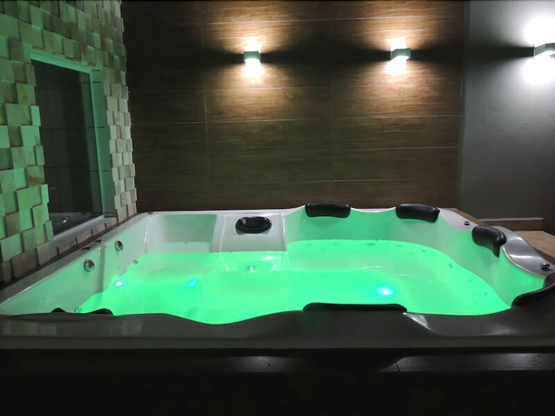 Imagen de la piscina del Hotel &Aacute;gape, Ces&aacute;rio Lange. Foto 19