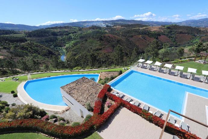 Imagen de la piscina del Hotel &Aacute;gua Hotels Mondim De Basto. Foto 16
