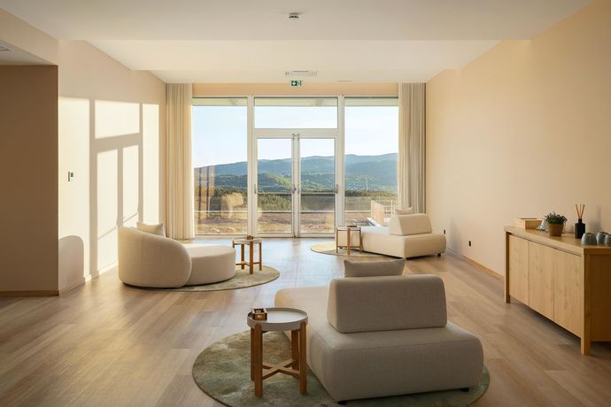Imagen de los interiores del Hotel &Aacute;gua Hotels Terra Fria. Foto 14
