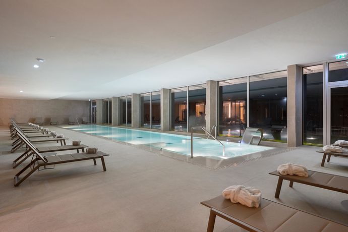 Imagen de la piscina del Hotel &Aacute;gua Hotels Terra Fria. Foto 18
