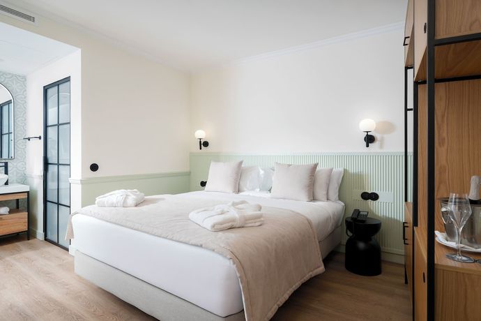 Imagen de la habitación del Hotel &Aacute;gua Lagos Bay. Foto 4