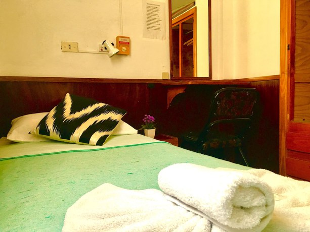 Imagen de la habitación del Hotel &Aacute;guila Blanca. Foto 3