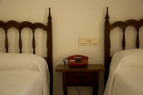 Imagen de la habitación del Hotel &Aacute;lvarez, Tu&eacute;jar. Foto 2