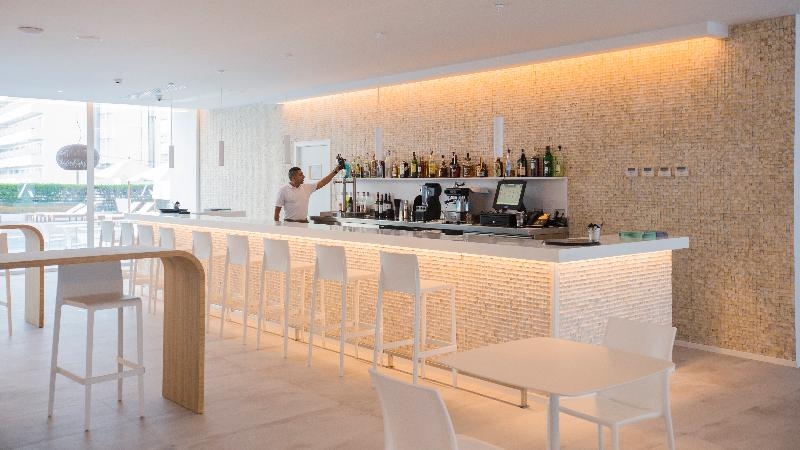 Imagen general del Hotel Ánfora Ibiza. Foto 5