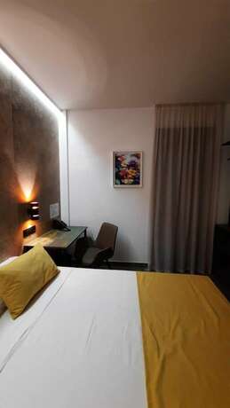 Imagen de la habitación del Hotel &Aacute;ngel, Santa Cruz de Mudela. Foto 16