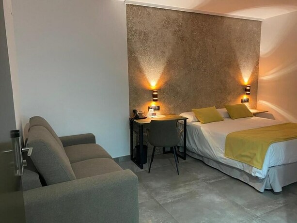 Imagen general del Hotel &Aacute;ngel, Santa Cruz de Mudela. Foto 12