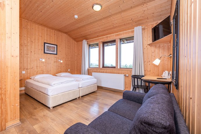 Imagen de la habitación del Hotel Árnanes Country. Foto 7