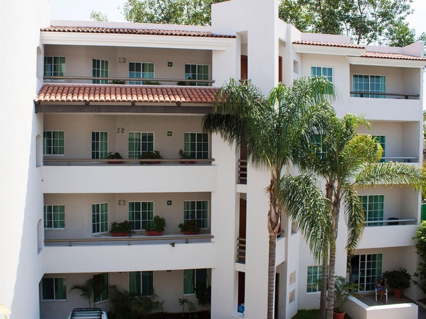 Imagen de los exteriores del Hotel Áurea and Suites. Foto 8