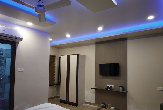 Imagen de la habitación del Hotel Aadesh Palace. Foto 4