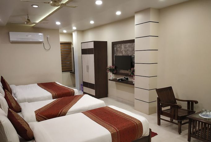 Imagen de la habitación del Hotel Aadesh Palace. Foto 9