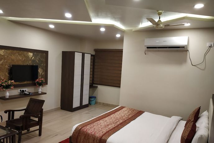 Imagen de la habitación del Hotel Aadesh Palace. Foto 13