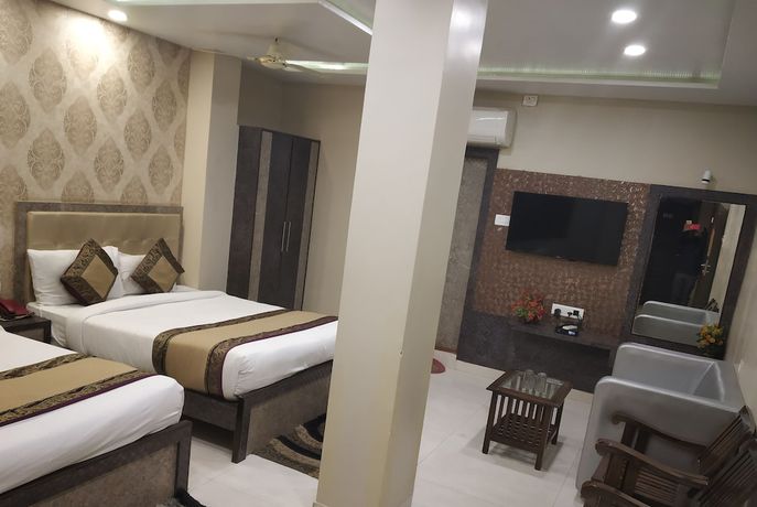 Imagen de la habitación del Hotel Aadesh Palace. Foto 15