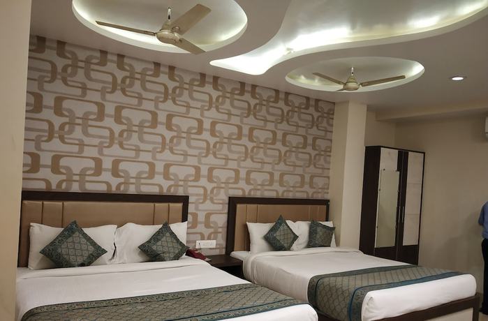 Imagen de la habitación del Hotel Aadesh Palace. Foto 17