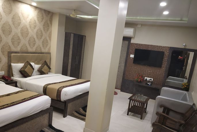 Imagen de la habitación del Hotel Aadesh Palace. Foto 18