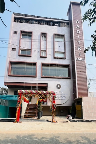 Imagen general del Hotel Aaditri Inn. Foto 2