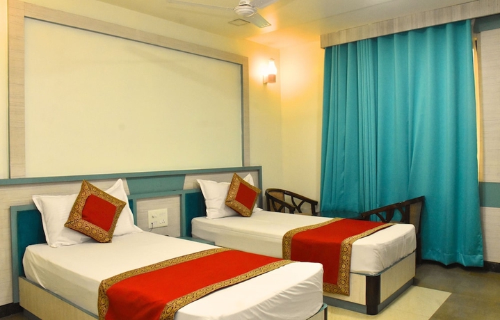 Imagen de la habitación del Hotel Aadrika Residency. Foto 4