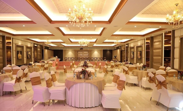 Imagen de los interiores del Hotel Aagaaz for Luxury Stay and Celebration. Foto 19