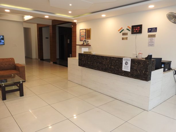 Imagen de los interiores del Hotel Aakash Residency, Dehradun. Foto 9