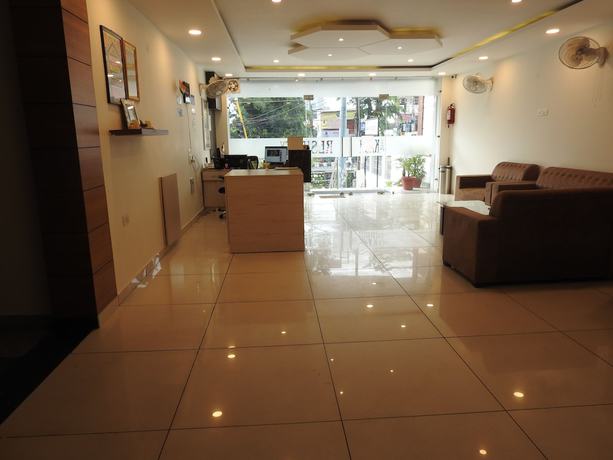 Imagen de los interiores del Hotel Aakash Residency, Dehradun. Foto 13