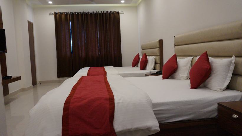 Imagen de la habitación del Hotel Aakash Residency, Dehradun. Foto 7