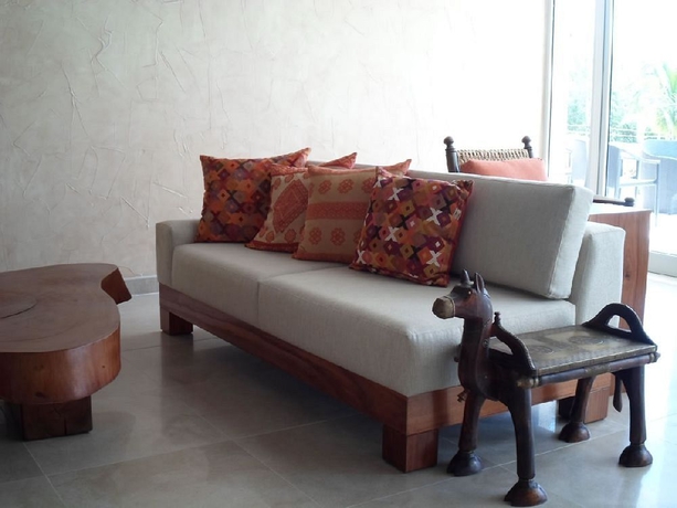 Imagen de los interiores del Hotel Aak-bal All Suite Resort. Foto 9