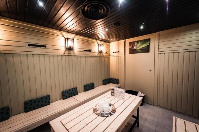 Imagen de los interiores del Hotel Aakenus. Foto 9