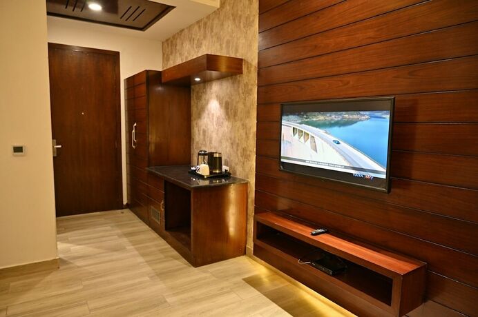 Imagen general del Hotel Aakriti Clarks Inn Express. Foto 2