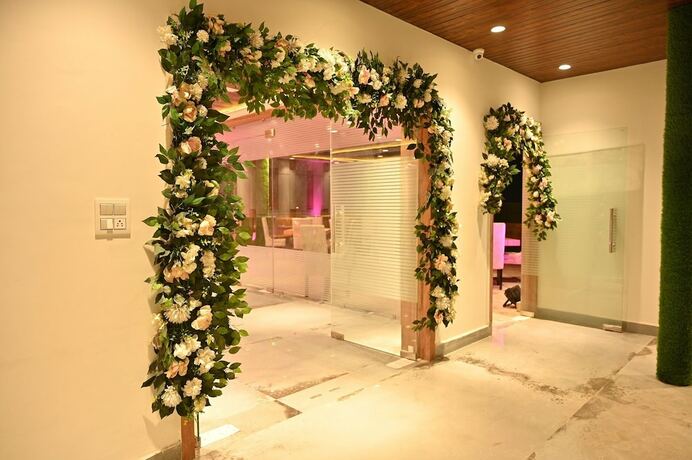 Imagen general del Hotel Aakriti Clarks Inn Express. Foto 10