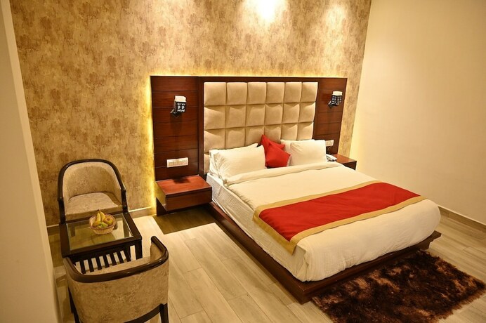 Imagen general del Hotel Aakriti Clarks Inn Express. Foto 12