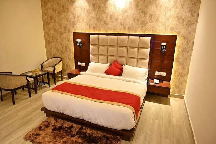 Imagen de la habitación del Hotel Aakriti Clarks Inn Express. Foto 20