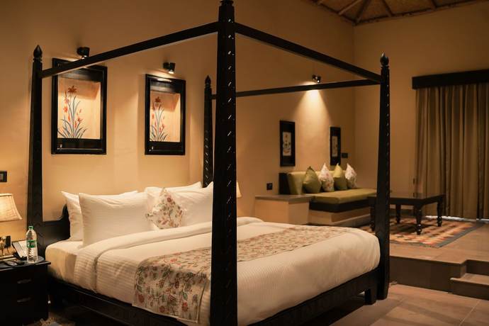 Imagen de la habitación del Hotel Aamaghati Wildlife Resort. Foto 2