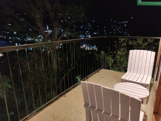 Imagen general del Hotel Aamod Monolith Resort Bhimtal. Foto 11